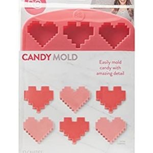 COPY - ROSANNA PANSINO by Wilton Heart Shape Silicone Can